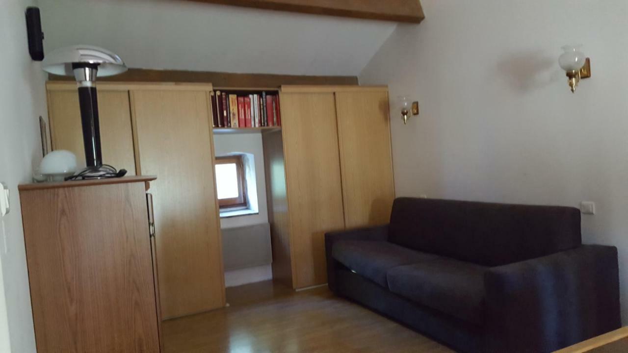 Apartament La Mejanenque Vénéjan Zewnętrze zdjęcie